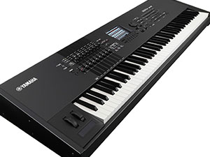 Yahama Motif 7 Keyboard